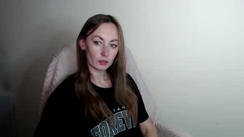 Snapshot of liasais_ chatting on May 23, 2026, 11:47 am Lia online show from May 23, 2026, 11:47 am