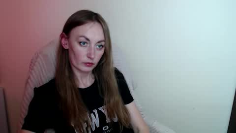 Snapshot of liasais_ chatting on June 5, 2026, 12:00 pm Lia online show from June 5, 2026, 12:00 pm