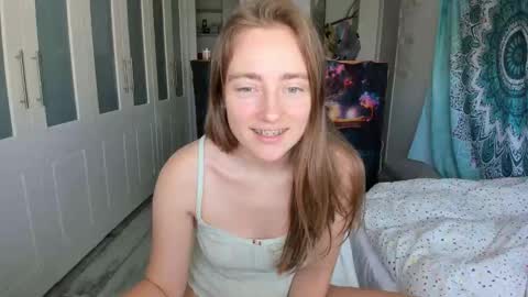 Sasha online show from April 14, 2026, 12:33 pm