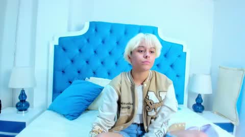 Snapshot of liavivumi chatting on October 18, 2025, 12:17 pm Lia Vivumi online show from October 18, 2025, 12:17 pm