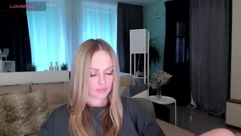 Snapshot of libby_nora chatting on February 18, 2025, 2:38 pm Libby online show from February 18, 2025, 2:38 pm