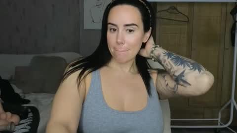 Libby online show from November 23, 2025, 7:30 am