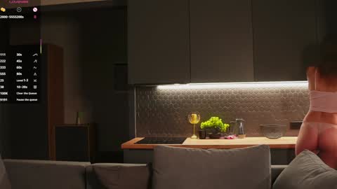 Elena online show from November 28, 2025, 9:39 pm