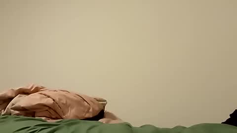 liberatojesus24 online show from November 19, 2025, 4:56 am