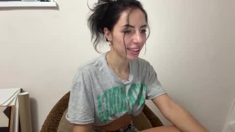 libre_queen online show from October 23, 2025, 4:17 pm