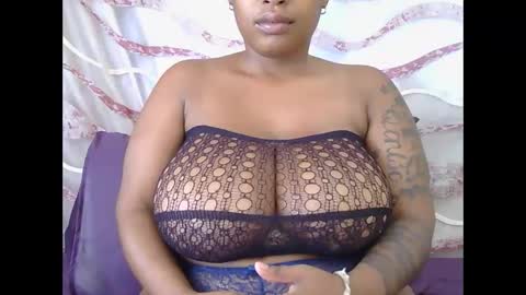 Snapshot of lickabletash98 chatting on January 25, 2025, 6:01 am lickabletash98 online show from January 25, 2025, 6:01 am