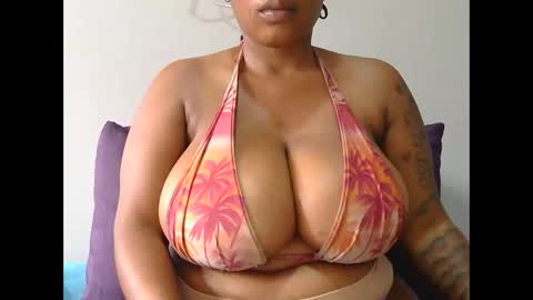 Snapshot of lickabletash98 chatting on February 19, 2025, 7:28 am lickabletash98 online show from February 19, 2025, 7:28 am