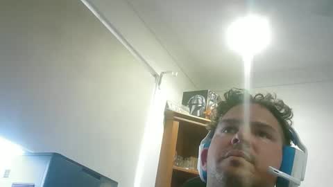 Snapshot of lickitwell29 chatting on October 30, 2025, 11:05 pm lickitwell29 online show from October 30, 2025, 11:05 pm