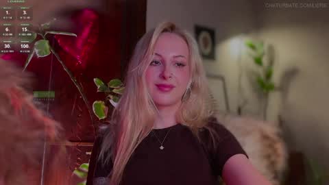 Snapshot of lierie chatting on April 6, 2026, 9:16 pm its my birthday today so im offline but id be so happy if you felt like sending me a birthday love while im away online show from April 6, 2026, 9:16 pm