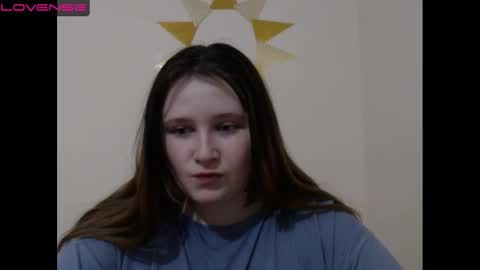 light_lunaa online show from January 6, 2025, 11:29 am