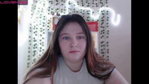 light_lunaa online show from January 12, 2025, 3:28 am