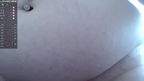 light_lunaa online show from February 8, 2025, 7:59 am