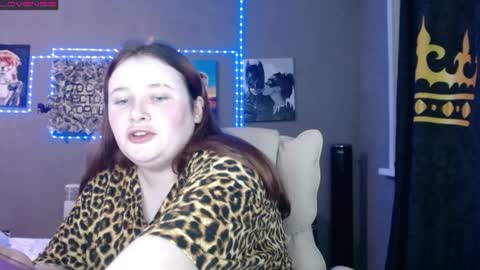 Snapshot of light_lunaa chatting on June 1, 2026, 4:52 pm light_lunaa online show from June 1, 2026, 4:52 pm