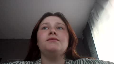 Snapshot of light_lunaa chatting on June 13, 2026, 2:15 pm light_lunaa online show from June 13, 2026, 2:15 pm