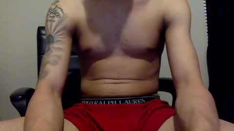Snapshot of lightskinfreak317 chatting on December 9, 2024, 11:24 pm CUM HAVE FUN HELP ME CUM online show from December 9, 2024, 11:24 pm