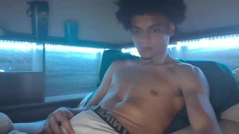 Snapshot of lightskinwithgirth chatting on May 1, 2026, 5:01 am lightskinwithgirth online show from May 1, 2026, 5:01 am