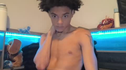 Snapshot of lightskinwithgirth chatting on May 11, 2026, 12:55 pm lightskinwithgirth online show from May 11, 2026, 12:55 pm