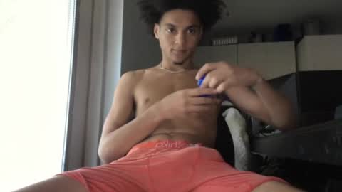 Snapshot of lightskinwithgirth chatting on May 13, 2026, 2:25 pm lightskinwithgirth online show from May 13, 2026, 2:25 pm