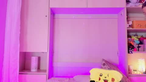         online show from February 4, 2025, 11:49 am