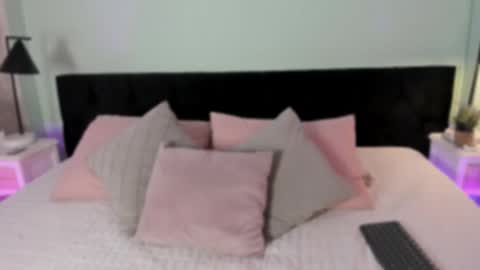 Snapshot of liily_foox chatting on October 17, 2025, 7:38 pm lily online show from October 17, 2025, 7:38 pm