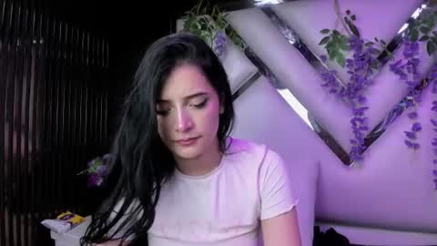 Snapshot of liinzy_rouse chatting on July 3, 2026, 2:01 pm Brittany online show from July 3, 2026, 2:01 pm