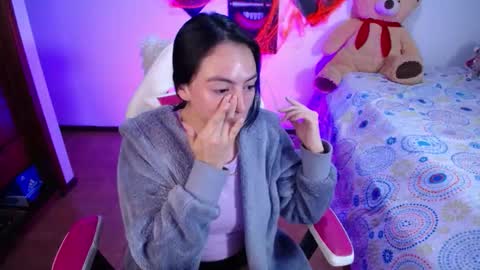 Liika  online show from November 2, 2025, 7:22 am