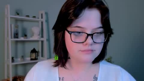 lika_pop online show from February 1, 2026, 7:45 pm