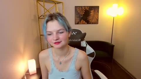 lika_sky online show from October 9, 2025, 10:57 am