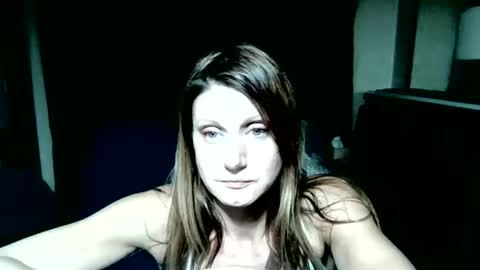 Snapshot of likerightnow chatting on September 15, 2025, 5:29 am likerightnow online show from September 15, 2025, 5:29 am