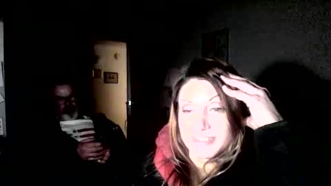 Snapshot of likerightnow chatting on November 21, 2025, 11:42 am likerightnow online show from November 21, 2025, 11:42 am