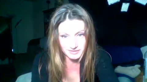 Snapshot of likerightnow chatting on January 9, 2026, 8:28 am likerightnow online show from January 9, 2026, 8:28 am