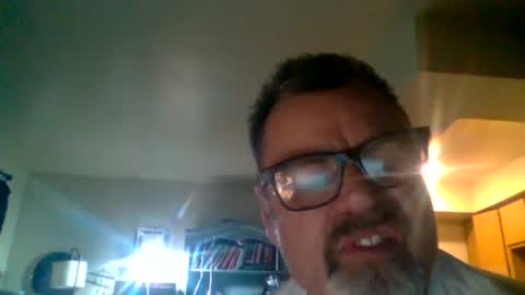 Snapshot of likerightnow chatting on February 24, 2026, 10:35 am likerightnow online show from February 24, 2026, 10:35 am