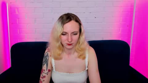 likilip online show from November 7, 2025, 1:27 am