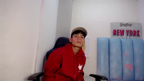 LIAM online show from December 15, 2025, 2:05 am