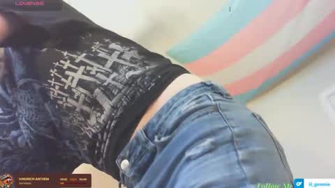 lil gemmie online show from November 7, 2025, 6:52 pm