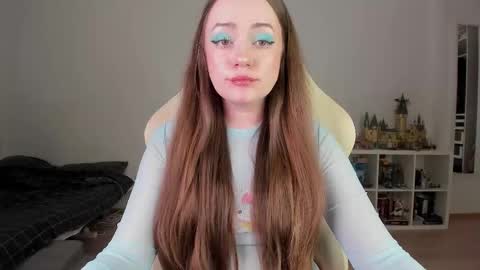 Snapshot of lil_happiness chatting on March 19, 2026, 3:38 pm for free registration 3 online show from March 19, 2026, 3:38 pm