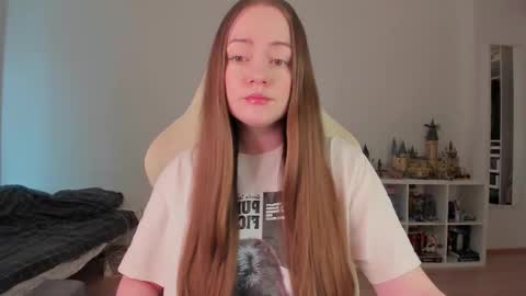 Snapshot of lil_happiness chatting on March 20, 2026, 8:30 am for free registration 3 online show from March 20, 2026, 8:30 am