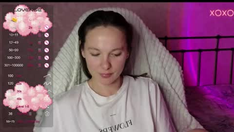 little moon online show from December 10, 2024, 8:27 pm