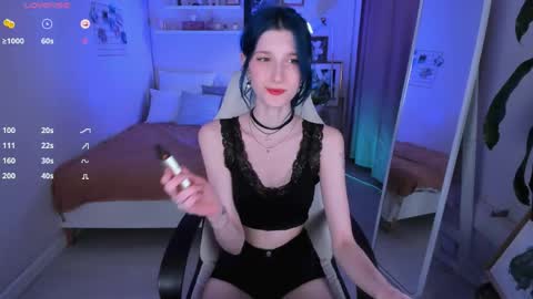 Snapshot of lil_melanie_ chatting on June 5, 2026, 4:02 pm Melanie Follow me online show from June 5, 2026, 4:02 pm