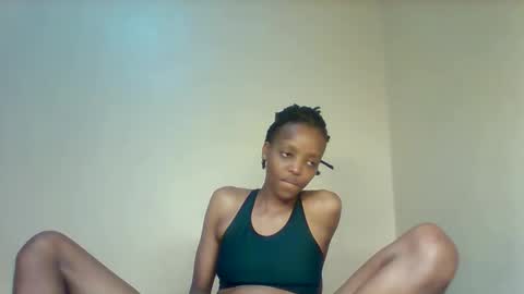 Lil miss online show from November 6, 2025, 1:17 am