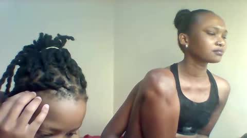 Lil miss online show from November 7, 2025, 2:06 pm