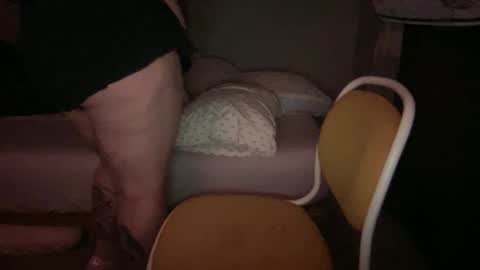 lil_spoon online show from November 28, 2025, 6:16 am