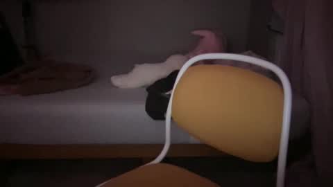 lil_spoon online show from December 22, 2025, 5:37 am