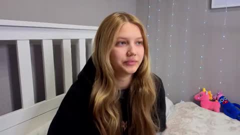 Emma online show from February 22, 2026, 3:29 am