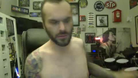 Snapshot of lil_tea_break_6996 chatting on February 17, 2025, 10:51 am t online show from February 17, 2025, 10:51 am