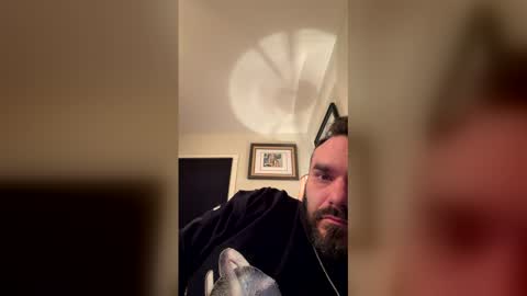 Snapshot of lil_tea_break_6996 chatting on March 21, 2026, 11:19 pm t online show from March 21, 2026, 11:19 pm