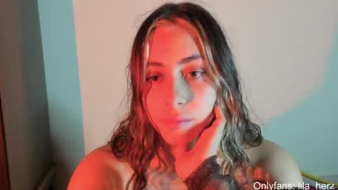 Ren online show from February 27, 2025, 4:52 am