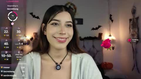 lila_min online show from October 6, 2025, 2:36 pm