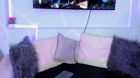 lila noa online show from November 8, 2025, 7:45 pm