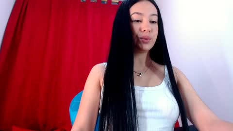Snapshot of lila_pinky chatting on January 9, 2025, 2:18 pm L I L A online show from January 9, 2025, 2:18 pm